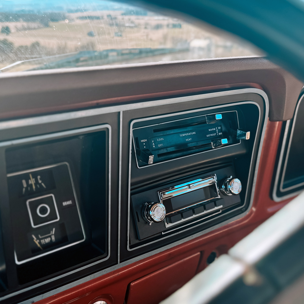 RETROSOUND DAB+ Autoradio im Design Liberty