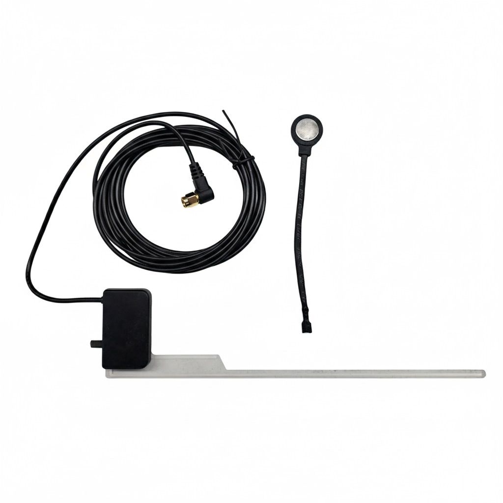 Universal Aktive DAB+ Scheiben-Folienantenne 90° SMA Stecker (schraubbar)