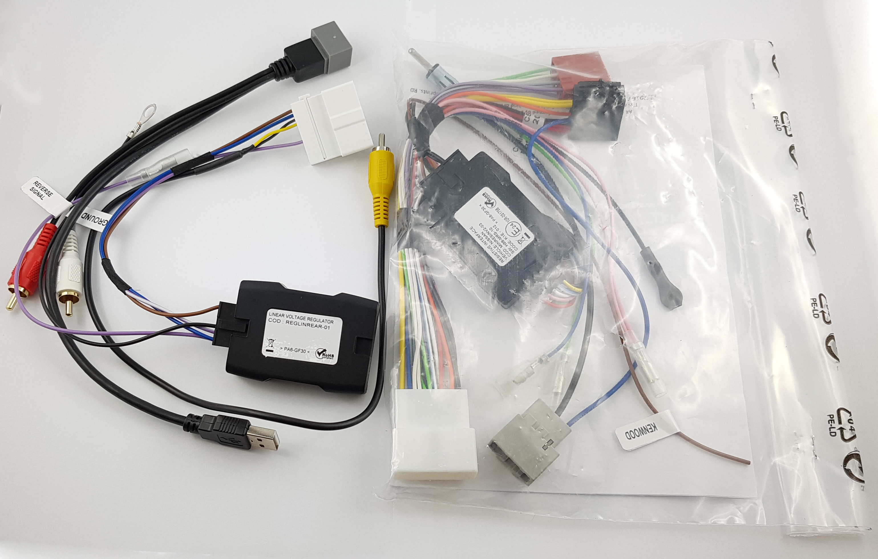 Kenwood Kit -2-DIN Schacht in den Fahrzeugen Nissan NV200, NV300 und NV400