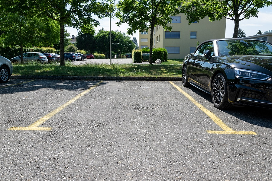 Radical R-D211 2-DIN DAB+ Montageset für Ford C-Max schwarz matt lackiert