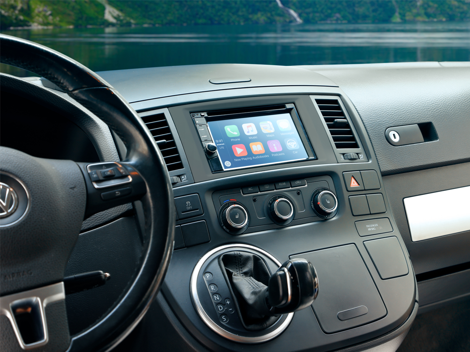 2-DIN Radioblende VW T5 2003-2015/Touareg 2003-2010 schwarz